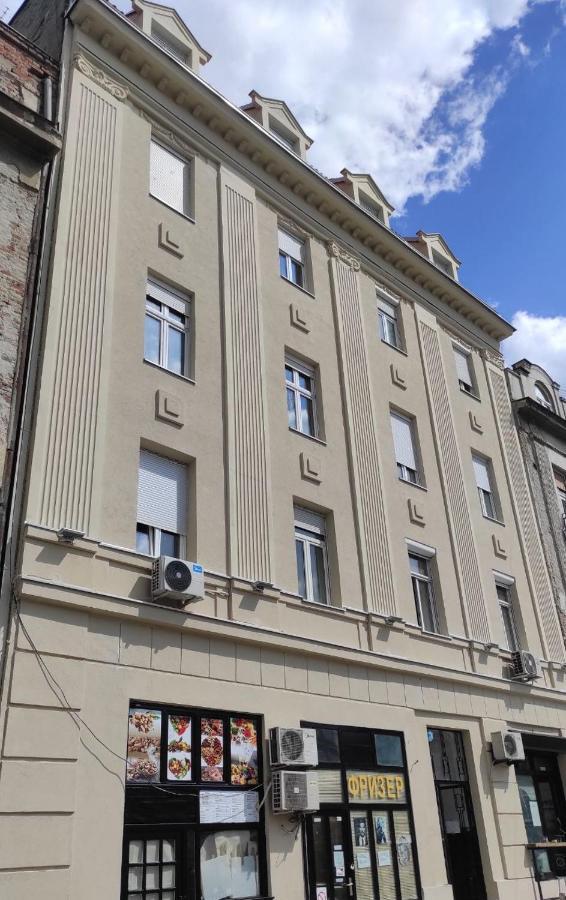 Apartment Andreja Βελιγράδι Εξωτερικό φωτογραφία