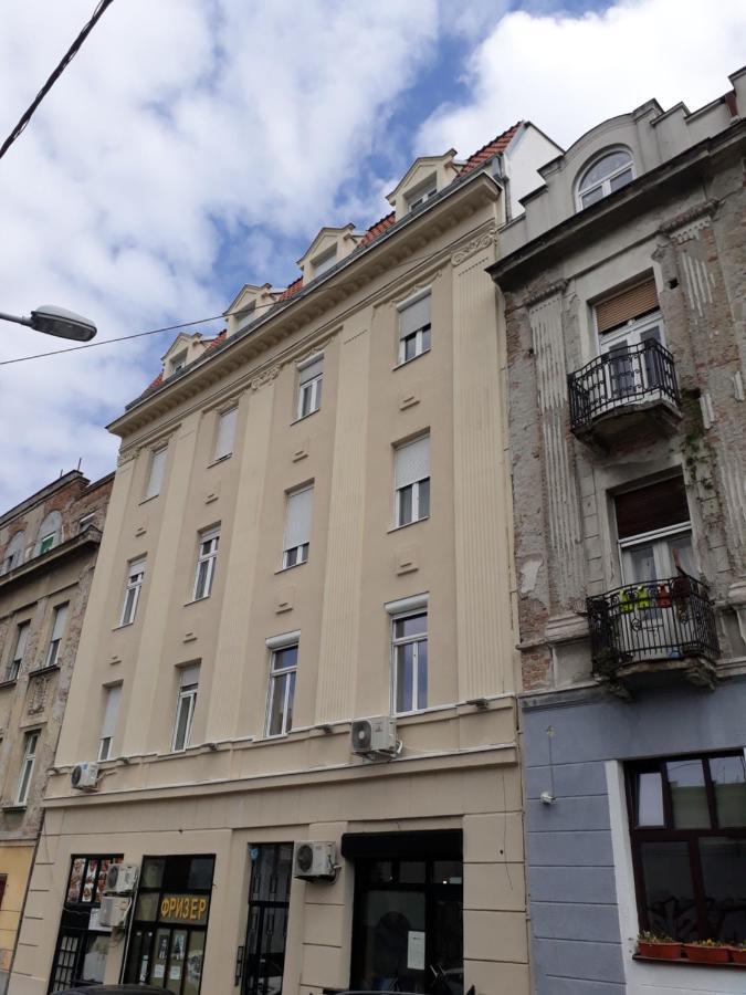 Apartment Andreja Βελιγράδι Εξωτερικό φωτογραφία