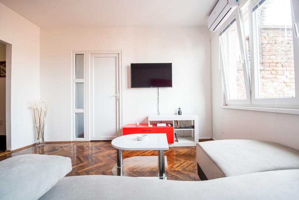 Apartment Andreja Βελιγράδι Εξωτερικό φωτογραφία