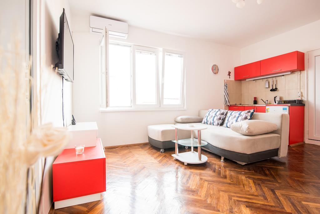 Apartment Andreja Βελιγράδι Εξωτερικό φωτογραφία