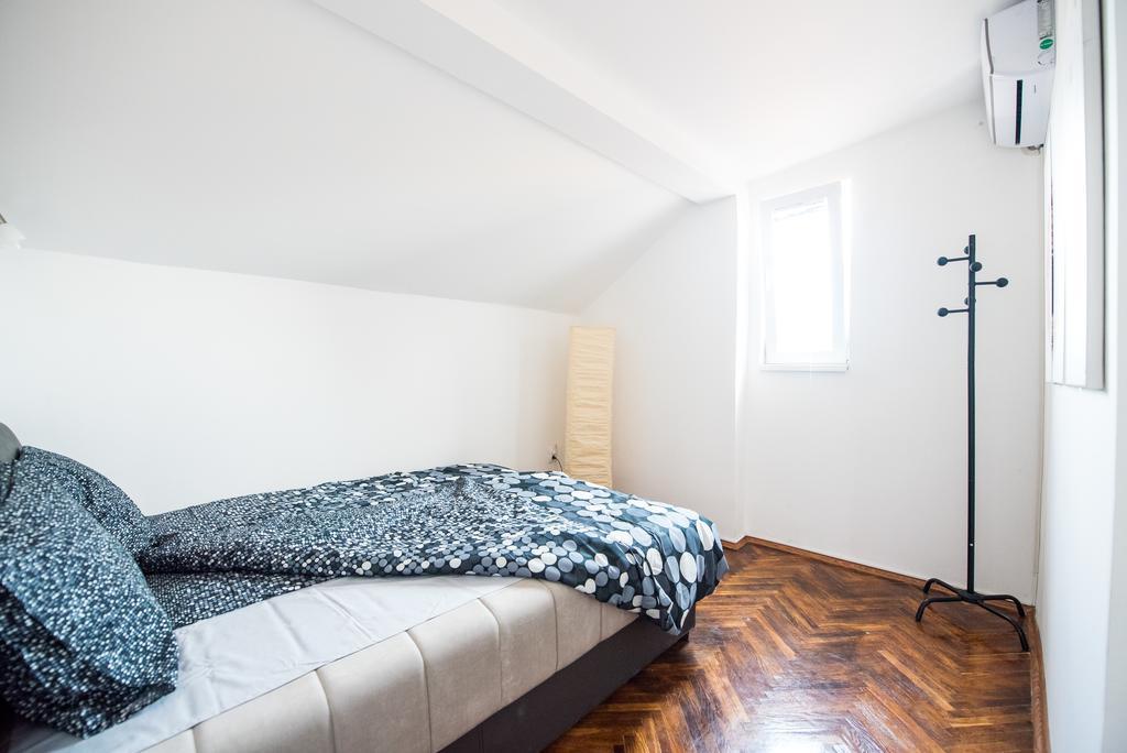 Apartment Andreja Βελιγράδι Εξωτερικό φωτογραφία