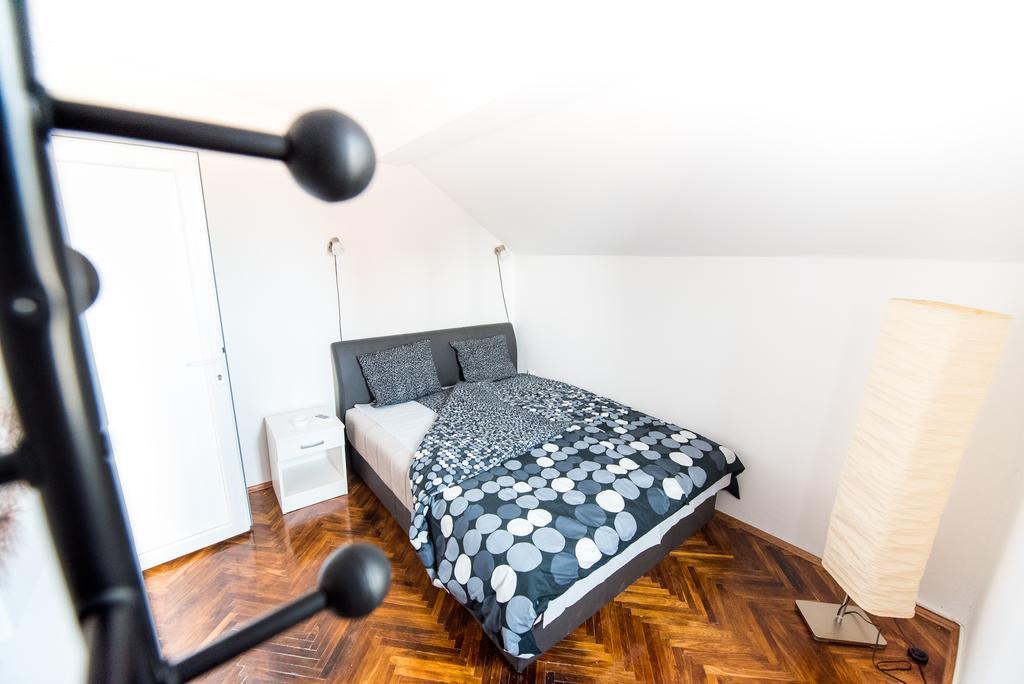 Apartment Andreja Βελιγράδι Εξωτερικό φωτογραφία